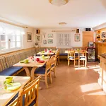 Chalet Schaefer S Vyhrivanym Bazenem Se Slanou Vodou A Saunou Chalet Harrachov