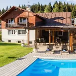 Chalet Schaefer S Vyhrivanym Bazenem Se Slanou Vodou A Saunou * Harrachov