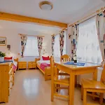 Chalet Schaefer S Vyhrivanym Bazenem Se Slanou Vodou A Saunou Harrachov