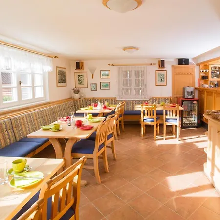 Schaefer S Vyhrivanym Bazenem Se Slanou Vodou A Saunou Dağ evi Harrachov