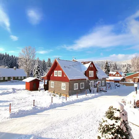 Schaefer S Vyhrivanym Bazenem Se Slanou Vodou A Saunou Harrachov
