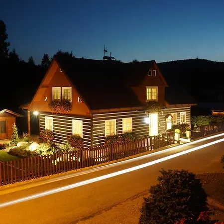 Dağ evi Schaefer S Vyhrivanym Bazenem Se Slanou Vodou A Saunou *