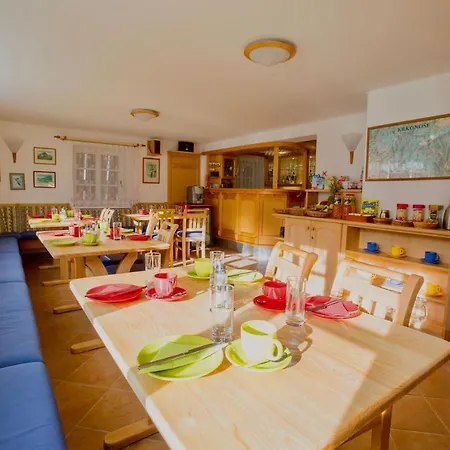 Dağ evi Schaefer S Vyhrivanym Bazenem Se Slanou Vodou A Saunou *