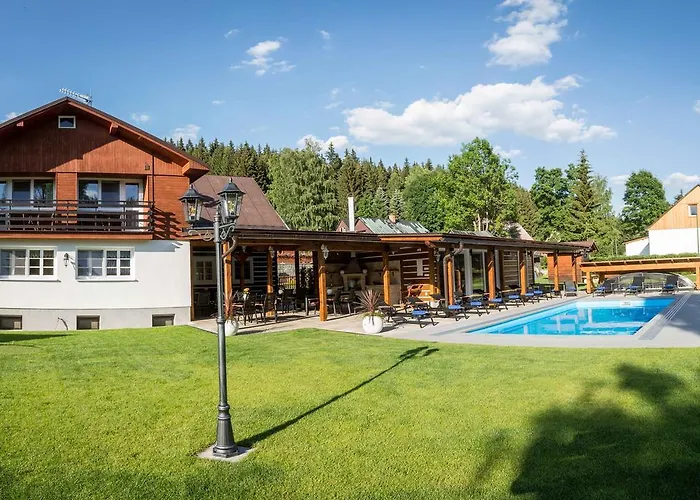 Schäfer S Vyhřívaným Bazénem Se Slanou Vodou Chalet